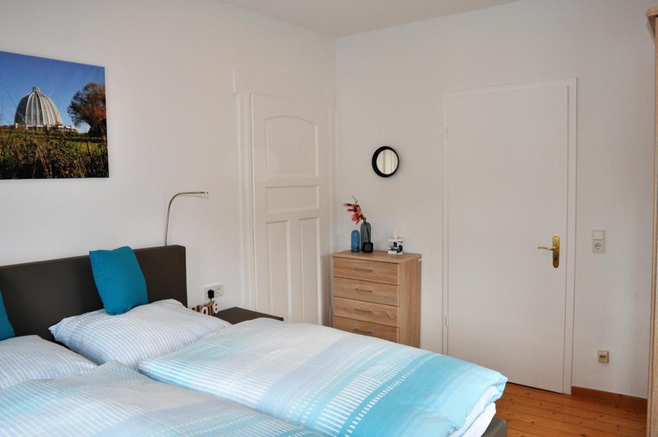 Apartmenthaus Am Zimmerplatz โฮฟไฮม์อัมเทานอส ภายนอก รูปภาพ