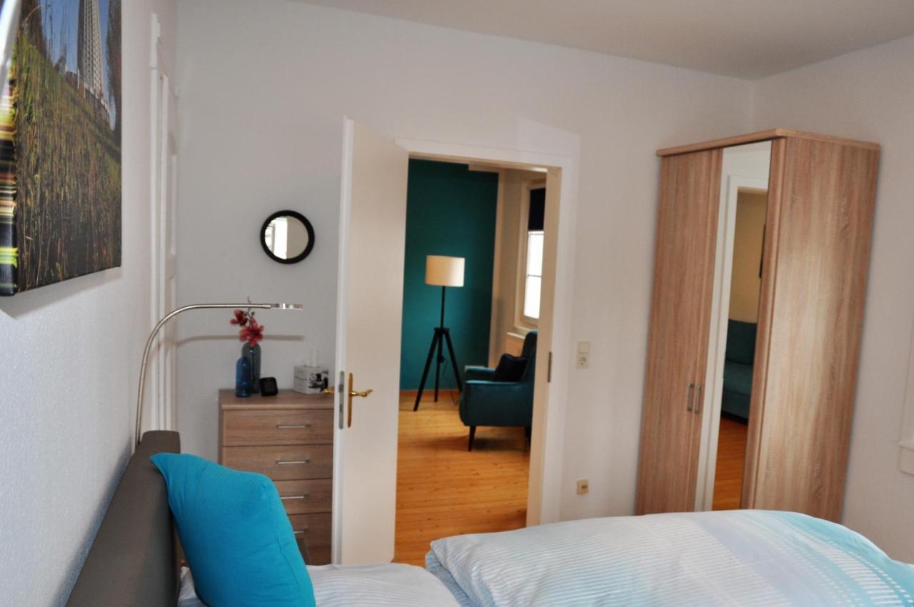 Apartmenthaus Am Zimmerplatz โฮฟไฮม์อัมเทานอส ภายนอก รูปภาพ